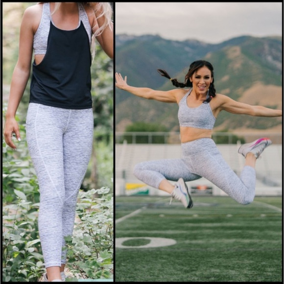 ZYIA Pants - Zyia Pocket Light n Tight High-Rise Capri 20" Leggings Size 4 Striped